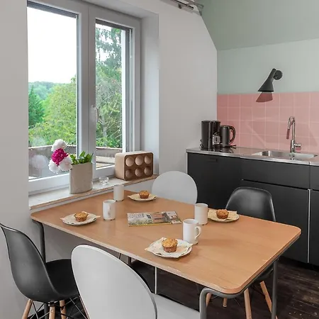 Ferienwohnung Das Wiesenhaus: Wohnen direkt am Rhein Köln Exterior foto